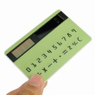 Solární kalkulačka ve tvaru kreditky